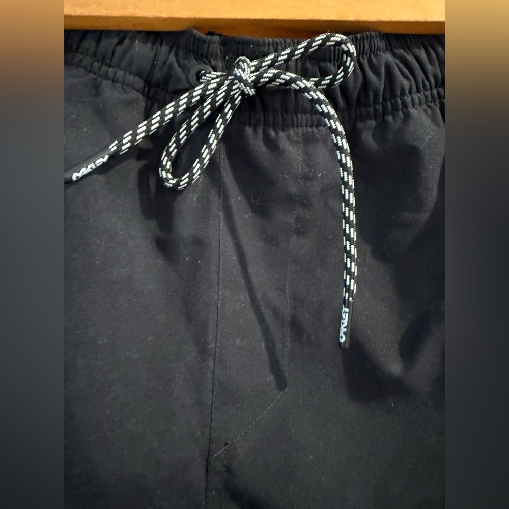 Oakley Hydrolix Black Drawstring Swim Shorts Men’s XS - Picture 4 of 8
